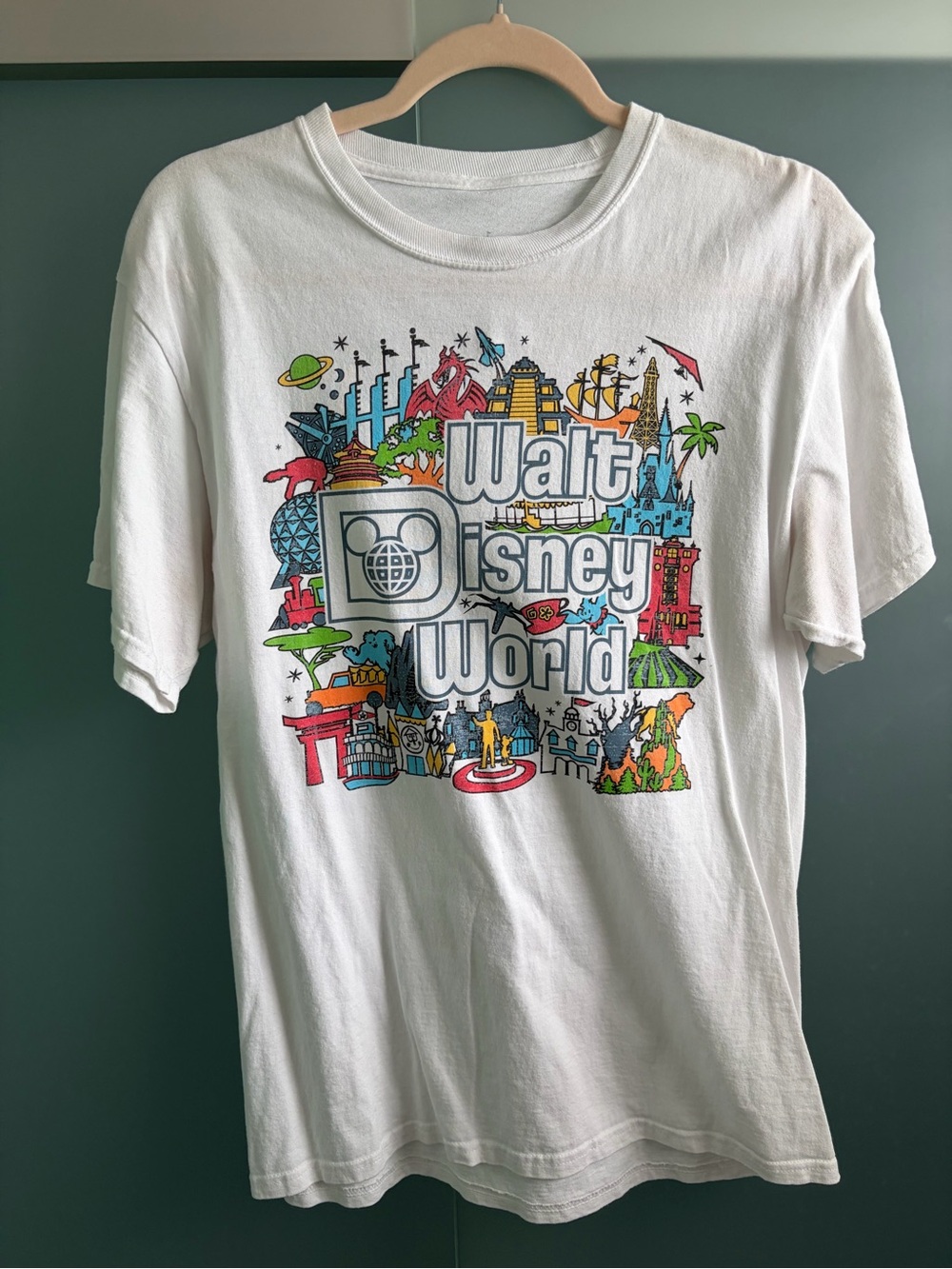 Disney Walt Disney World White Short Sleeve Graphic Tee